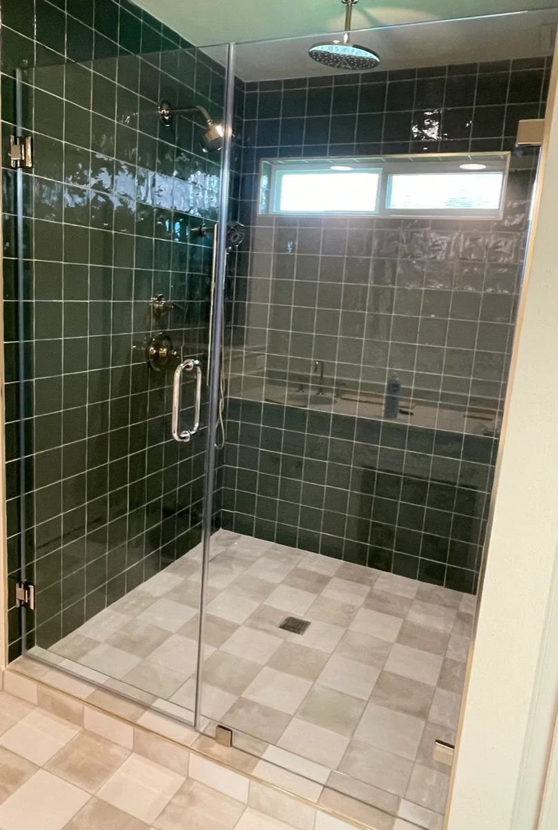 Clean frameless design